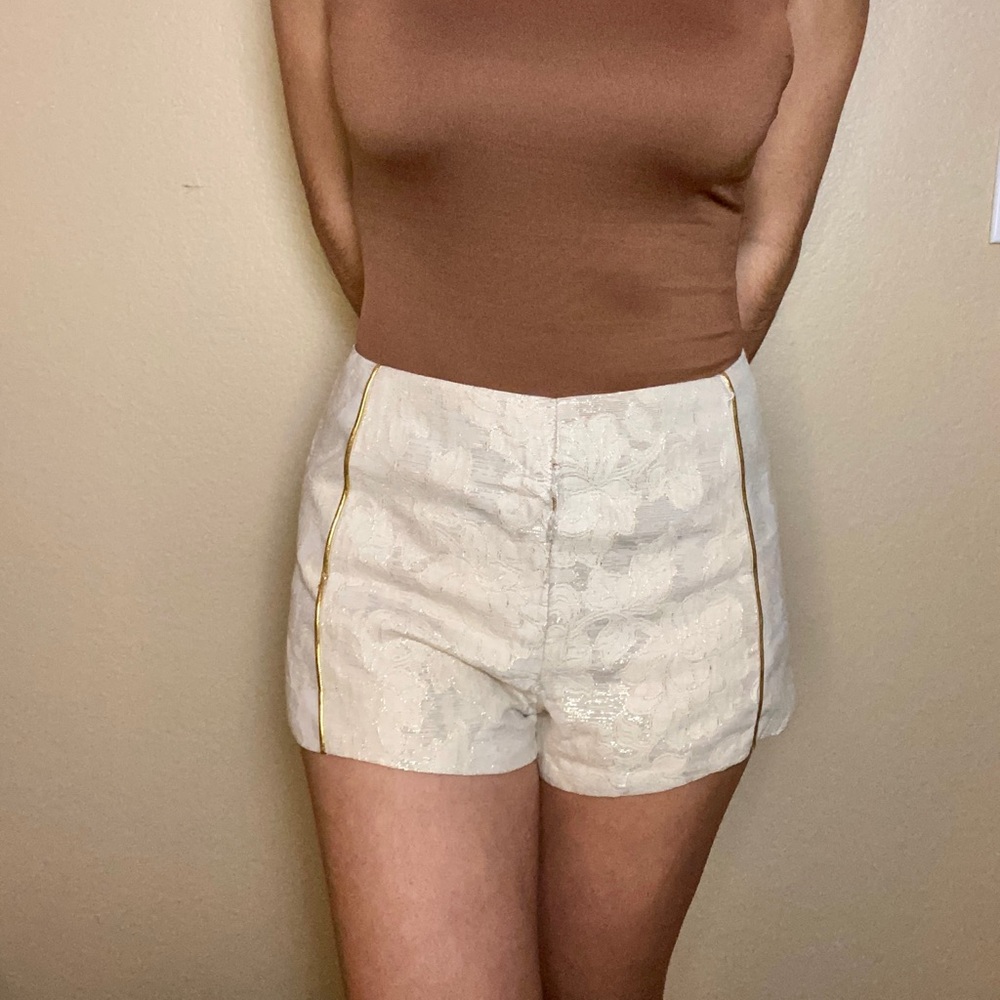 Cream Lace Short With Gold Strip
